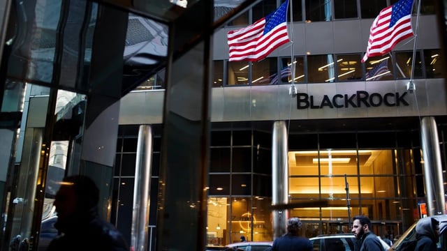 BlackRock Deepens BTC Bet As Spot Bitcoin ETF AUM Barrels Past $21 Billion