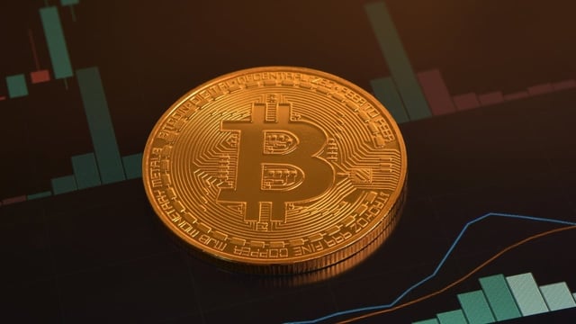 Bitcoin Peaks at $69,420 as Short Liquidations Surpass $27M